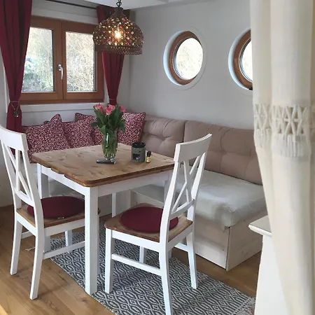 Nyaraló Tinyhouse Schneeweisschen & Rosenrot *