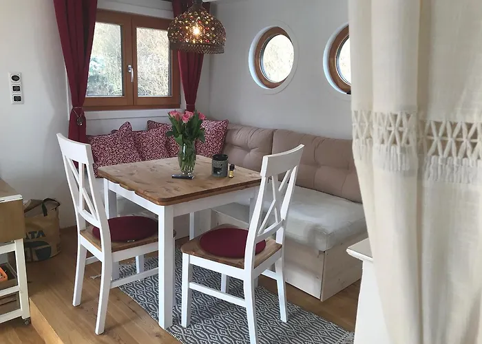 Nyaraló Tinyhouse Schneeweisschen & Rosenrot *